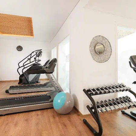 Mykonos Riviera & Hotel 5*